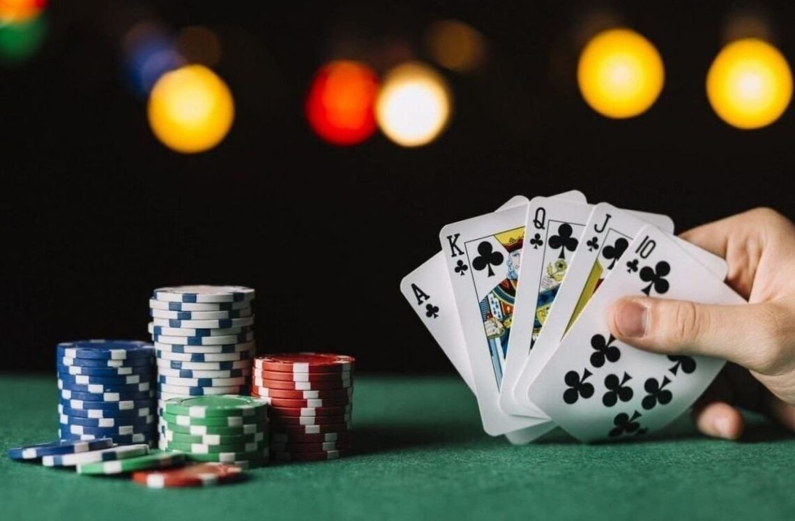 Analisis Permainan Judi Poker Online
